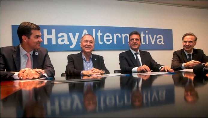 Tras el quiebre con Lavagna, Schiaretti convocó a Daniel Scioli y a Marcelo Tinelli a sumarse a Alternativa Federal | Política y economía