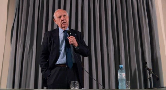 Roberto Lavagna: "Por ahora soy candidato a presidente por afuera de Alternativa Federal" | Política y economía