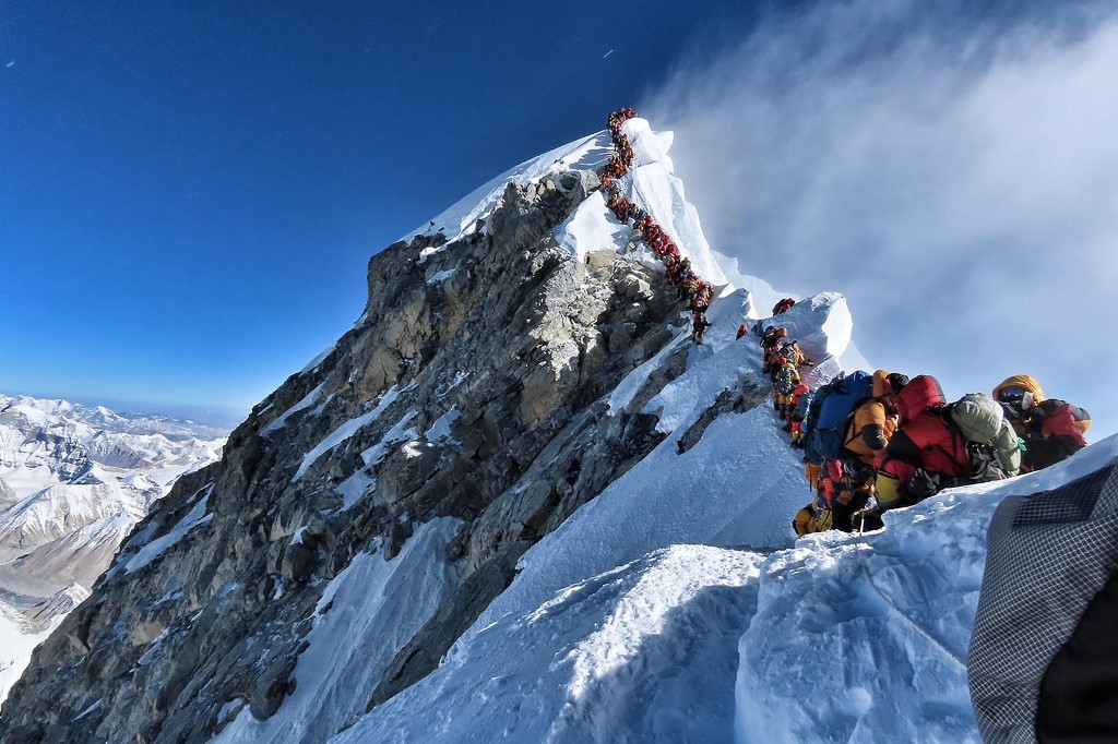 Colapso en la "zona de la muerte" del Everest: fallecieron siete personas | Internacionales