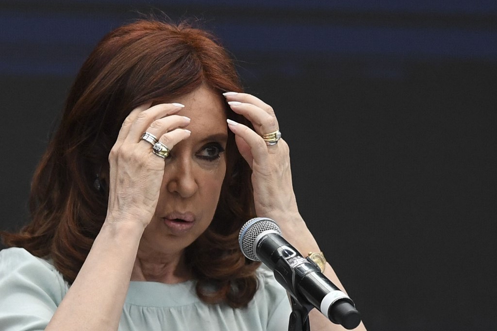 Por decreto, el Gobierno ordenó que Cristina Kirchner no puede cobrar dos pensiones | Política y economía