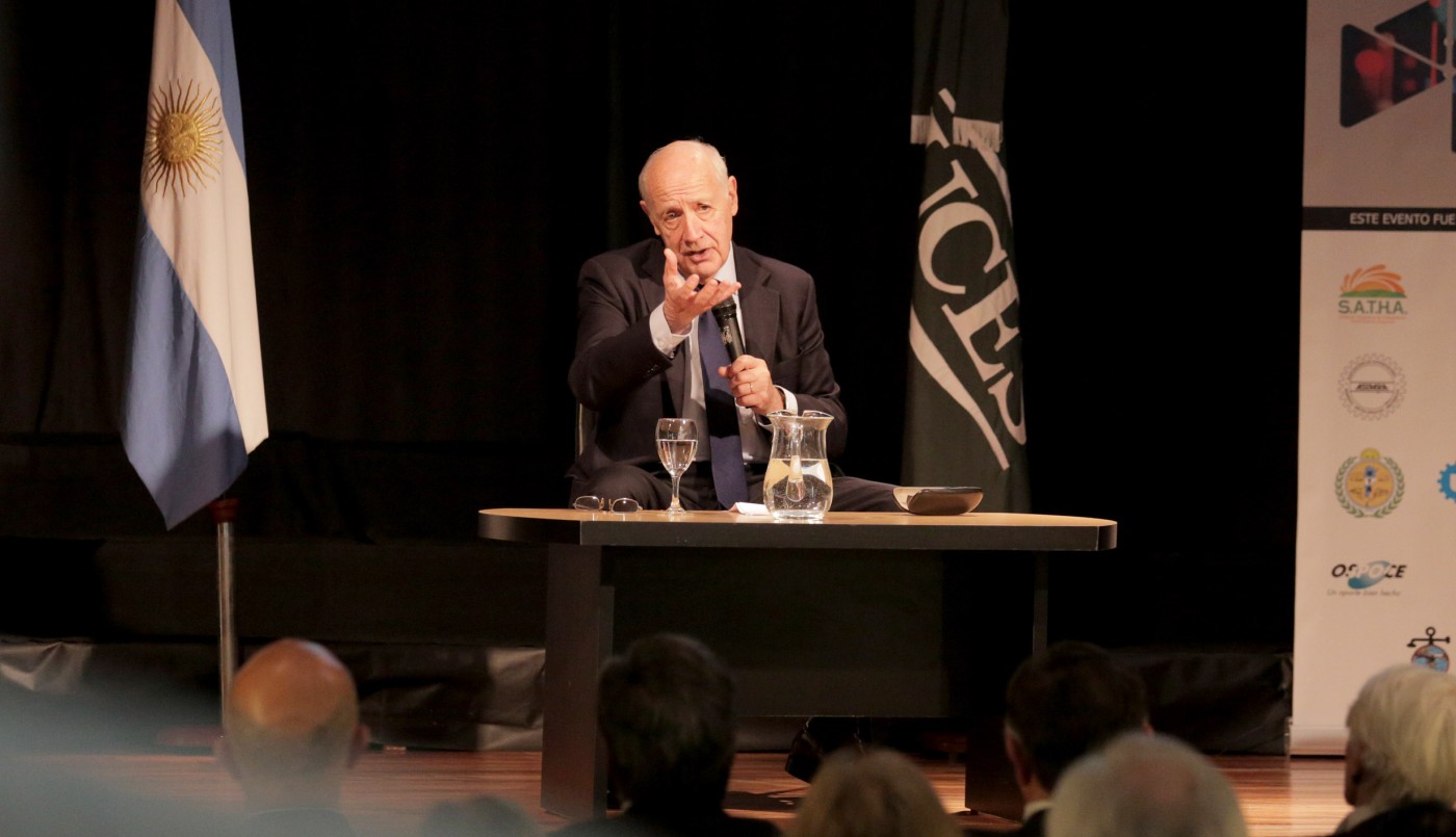 Con sindicalistas y un sector del Peronismo, Roberto Lavagna lanza su candidatura | Política y economía