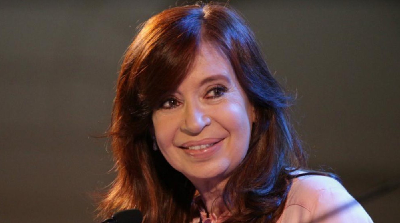 Cristina presentó su libro en Santiago del Estero: "Siento la necesidad de ayudar a terminar con esta catástrofe" | Política y economía