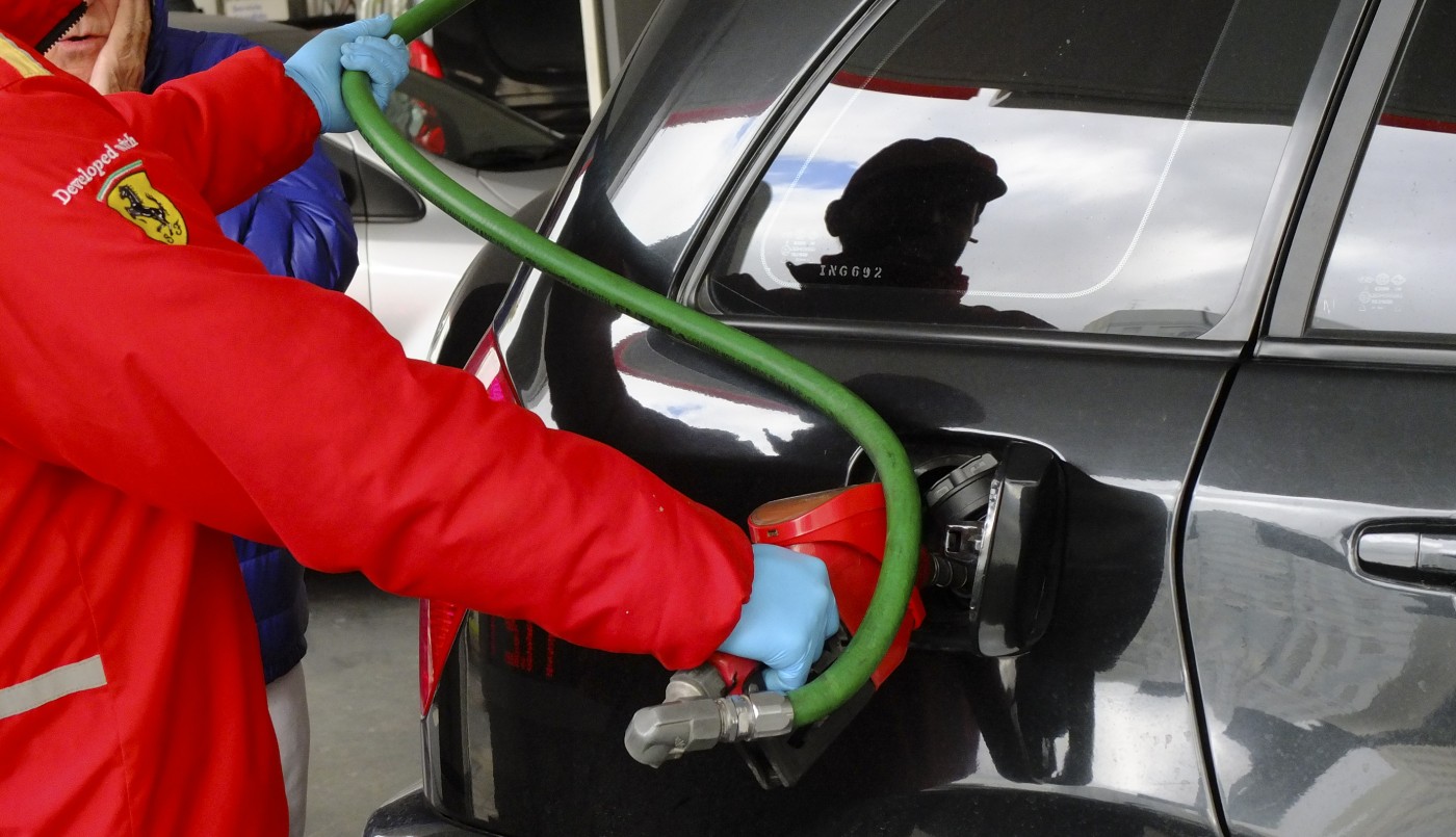 Tras el aumento de YPF, Shell y Axion actualizaron los precios | Córdoba