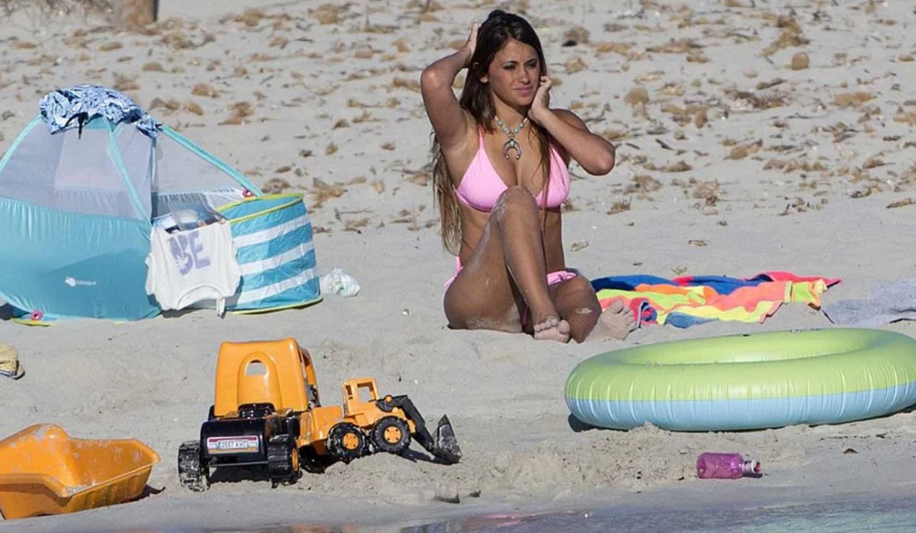 Un fuego: Antonella Rocuzzo y su foto en bikini que explotó en Instagram | Espectáculos
