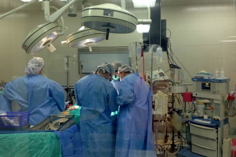 Un año de prisión para un cirujano del Churruca que le perforó el intestino a una paciente | Actualidad