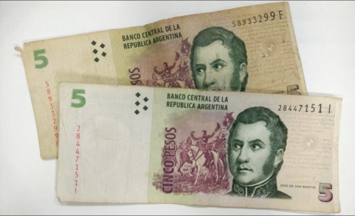 Arranca el canje de billetes de 5 pesos | Economía