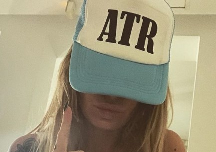 Lluvia de likes para Flor Peña en Instagram: en topless y bombacha diminuta | Espectáculos