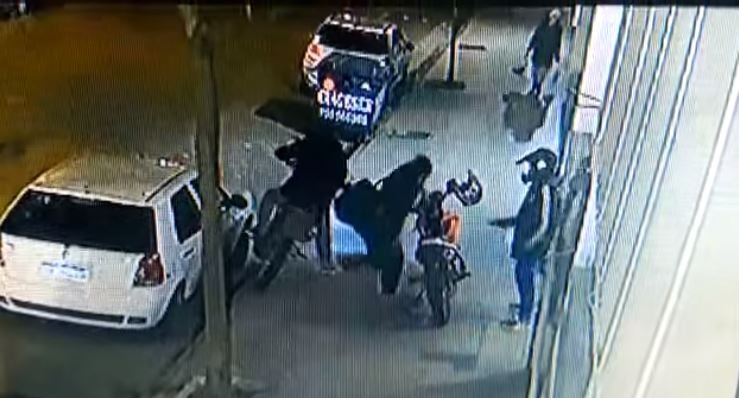 Video: balearon a un repartidor para robarle la moto | Actualidad