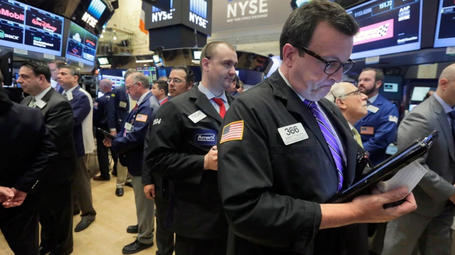 Lunes complicado: caen las acciones argentinas y sube el riesgo país | Economía