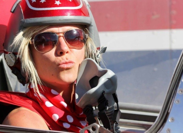 La piloto y estrella de la TV Jessi Combs falleció al intentar un récord de velocidad | Internacionales