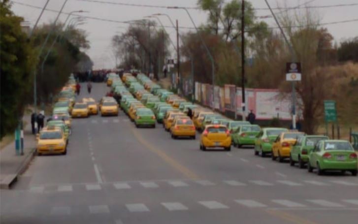 El rechazo a Uber moviliza nuevamente a taxistas y remiseros | Córdoba