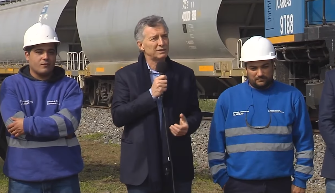 Macri confía en que los empresarios pagarán el bono a los privados | Política y economía