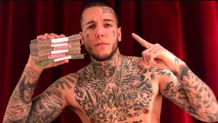 Alexander Caniggia hizo alarde de su fortuna con billetes de 500 pesos | Espectáculos