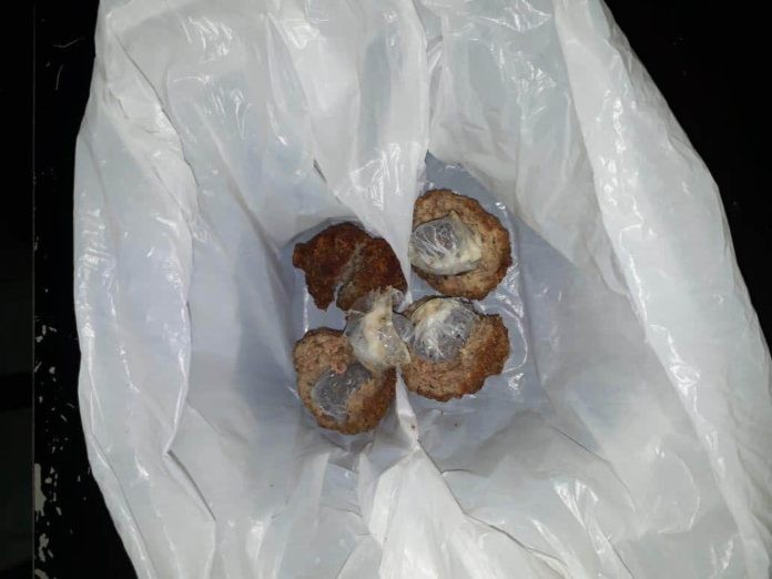 Fue a visitar a su pareja a la cárcel y quedó detenida: llevaba droga oculta en albóndigas | Actualidad