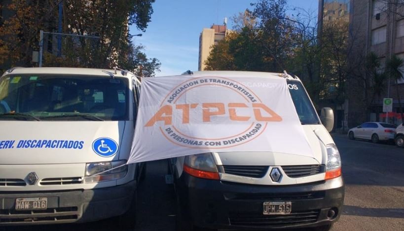 Transportistas de personas con discapacidad se movilizarán por aumento de aranceles | Córdoba