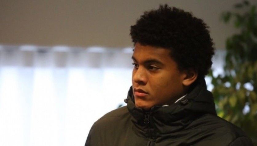 Club echó a un futbolista juvenil por robarle el reloj a un compañero en el vestuario | Deportes