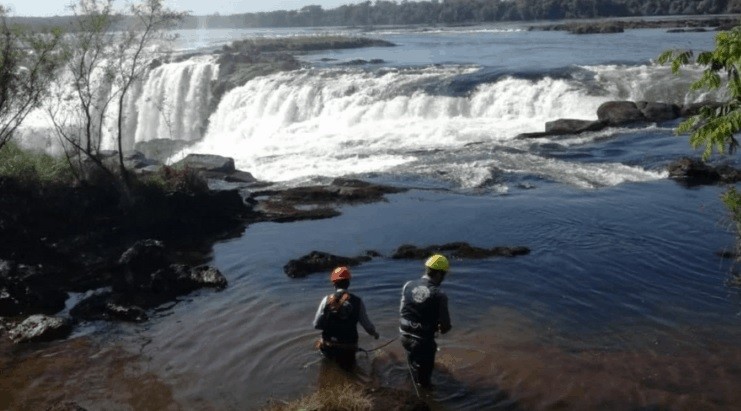 Garganta del Diablo: retiran 90 kilos de monedas del lecho del río Iguazú | Actualidad