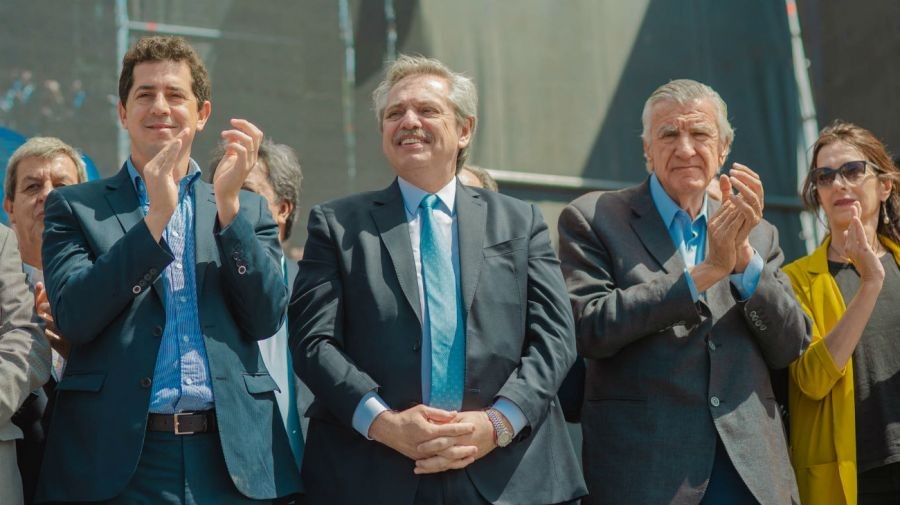 Alberto Ferández volvió a pedir a los pilotos que levanten el paro | Política y economía