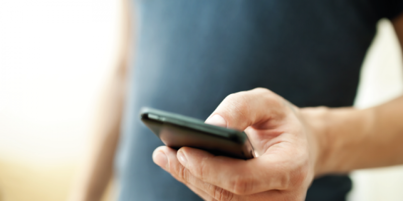 Demanda contra Apple: asegura que una aplicación para iPhone lo convirtió en gay | Curiosidades