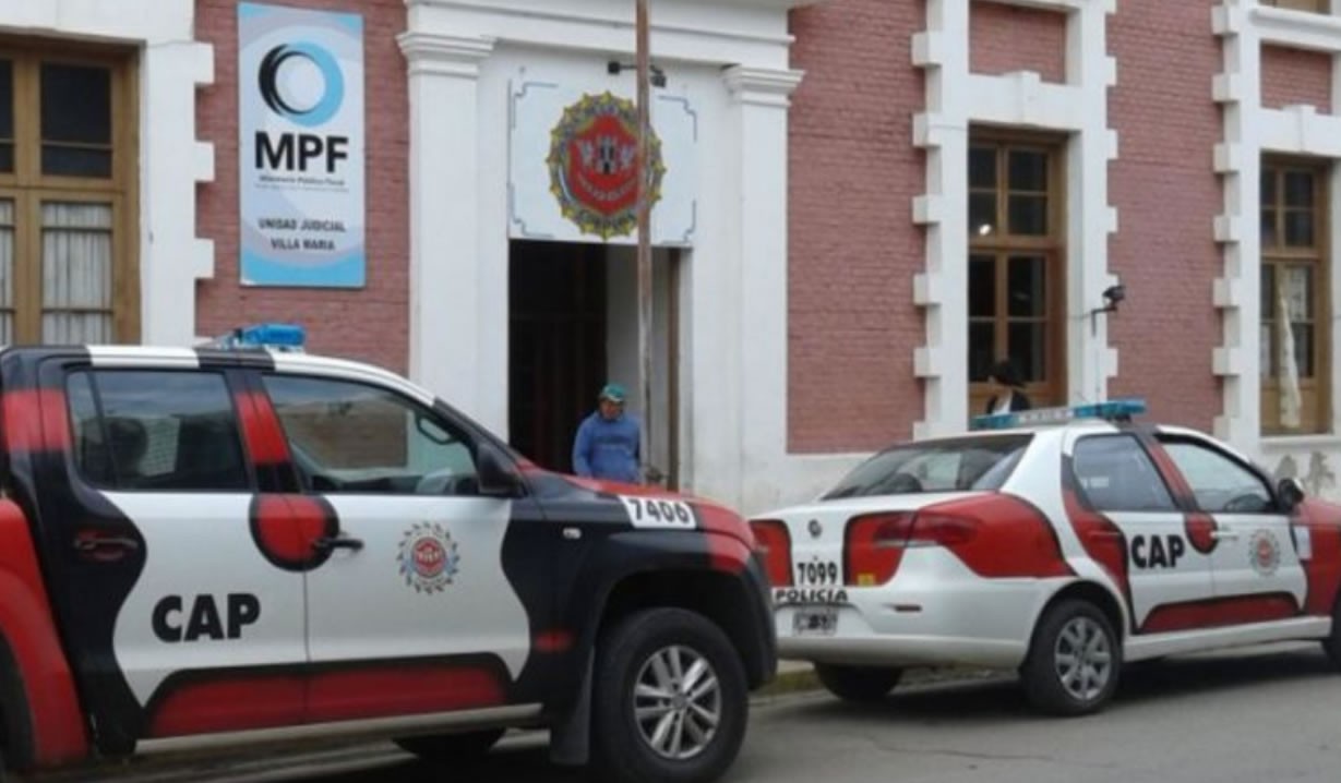 Fue a buscar a su ex  al trabajo y la mató a puñaladas | Córdoba