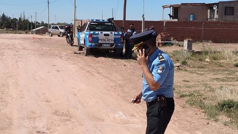 Neuquén: una mujer policía asesinó a su pareja de un tiro en el cuello | Actualidad