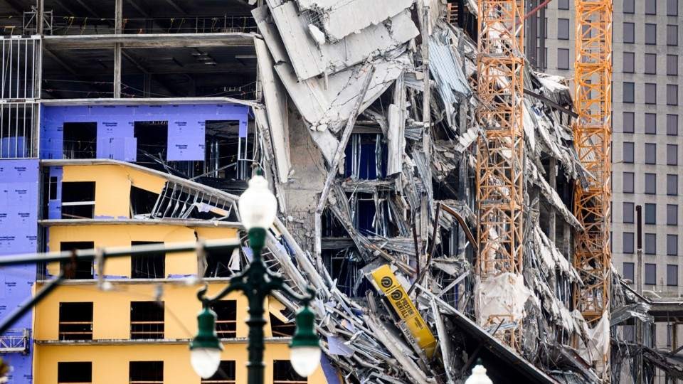 VIDEO: el momento en el que se derrumba un hotel en construcción | Curiosidades