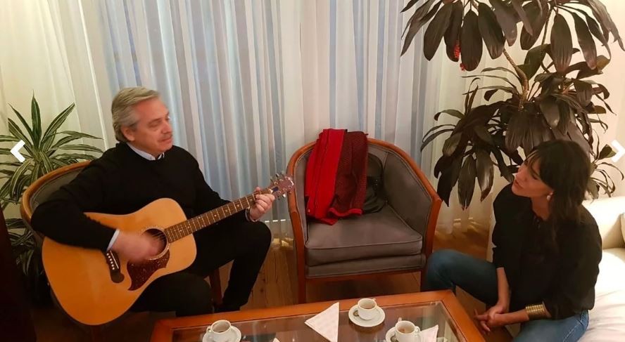 "Ojalá pronto suceda": así cantaron Alberto Fernández y Natalia de la Sota esperando el 27 de octubre | Política y economía