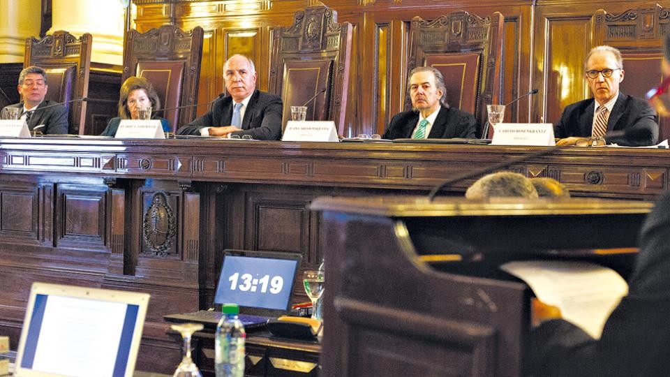 La Corte Suprema desestimó el pedido del Gobierno por las rebajas del IVA y Ganancias | Política y economía