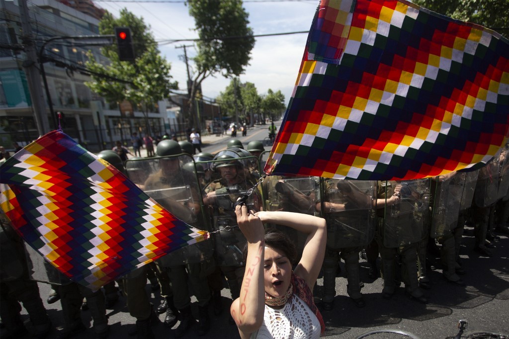 Chile: Denunciaron abusos sexuales de carabineros a mujeres durante el toque de queda | Internacionales