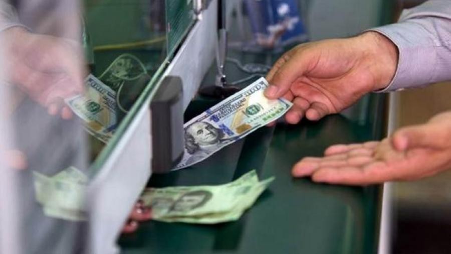 El dólar cerró a $65 en la última jornada cambiaria antes de las elecciones | Economía