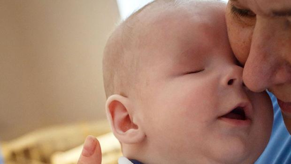 La historia del Sasha, el bebé ruso que nació sin ojos y que fue rechazado por su madre | Internacionales
