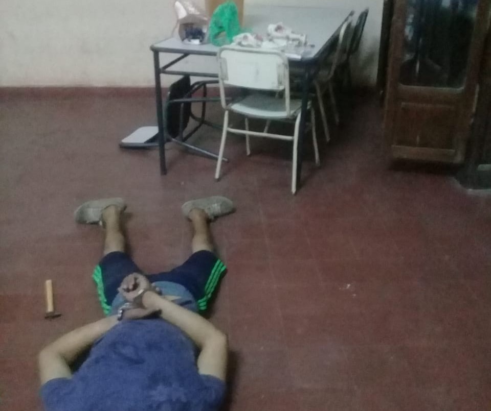 Tucumán: en una escuela donde se vota, encontraron a un menor robando | Elecciones Legislativas 2021