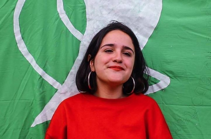 Entre la ESI y el pañuelo verde: ¿quién es Ofelia Fernández? | Política y economía