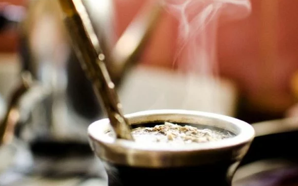 El descargo viral de una docente a la que le negaron el mate | Redes