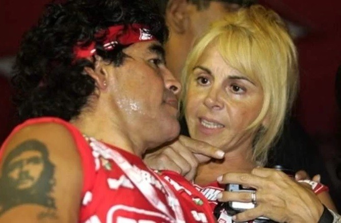 Furiosa: estalló Claudia Villafañe y desafió a Diego Maradona | Redes