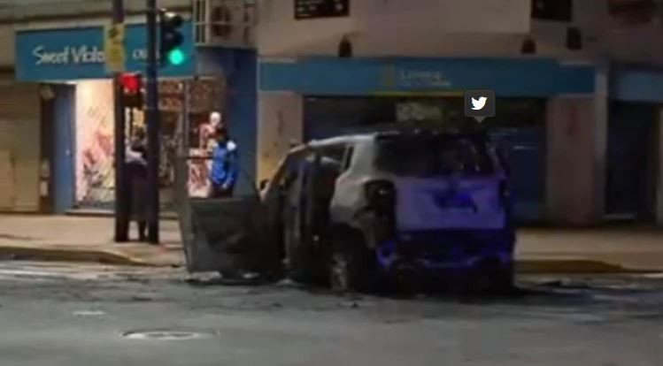 Menores escapaban en una camioneta robada y chocaron contra un colectivo | Actualidad