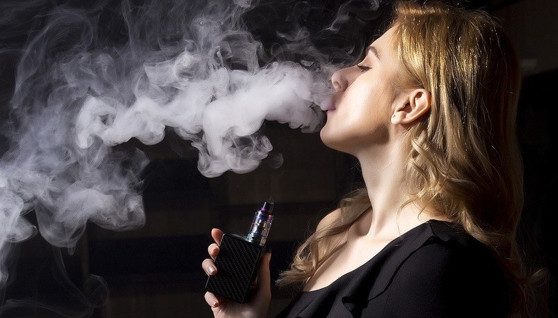 Primer caso de lesión pulmonar en Argentina por cigarrillo electrónico genera alerta | Actualidad