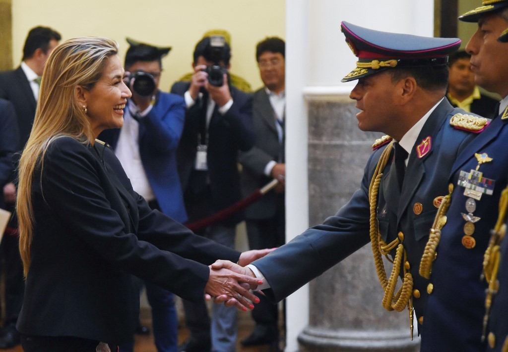 Bolivia: Áñez nombra nueva cúpula militar y niega que haya un golpe | Internacionales