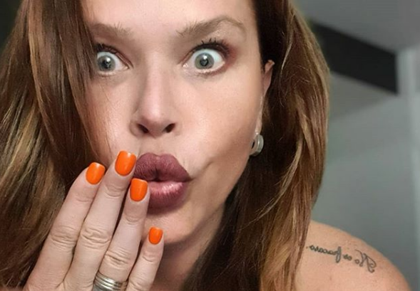 La foto de Nazarena Vélez al natural y en colaless en la pileta: "Siempre en qlo, nunca inqlo" | Espectáculos