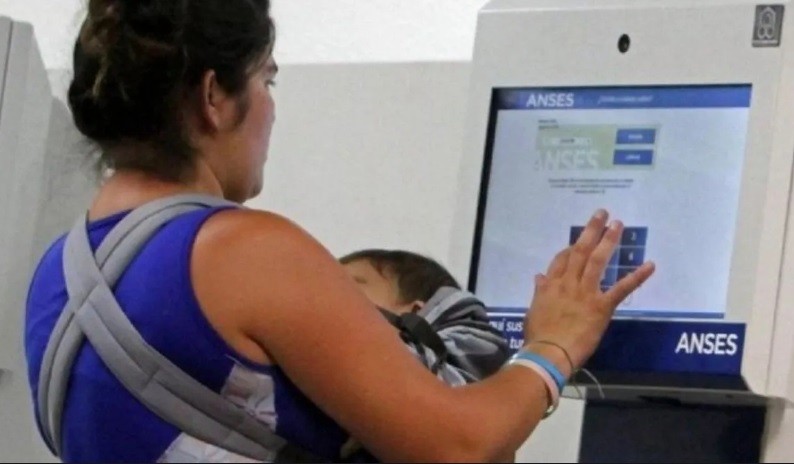 Aumento de 8,74% en  asignaciones familiares y Asignación Universal por Hijo: ¿cuánto cobrarán los beneficiarios? | Economía