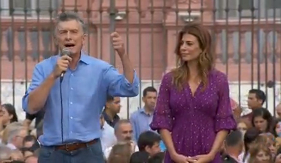 Mauricio Macri se despidió en Plaza de Mayo: "Vamos a ser una oposición constructiva y no destructiva" | Política y economía