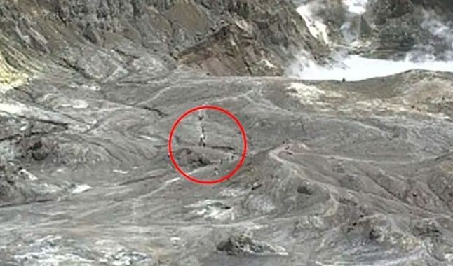 La foto de los turistas que estaban en el cráter del volcán Whakaari antes de la erupción | Curiosidades