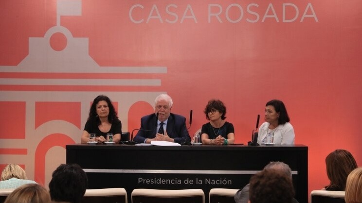 Ginés González García restituyó el protocolo de aborto no punible derogado por Macri | Política y economía