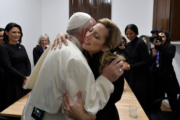 Fabiola Yáñez se reunió con el Papa Francisco y le regaló el cáliz que se usó en la misa de Luján | Política y economía