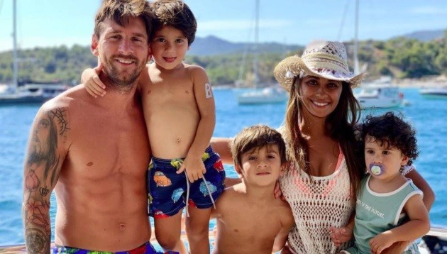 Messi, Antonela y los chicos en una postal de Navidad imperdible | Redes