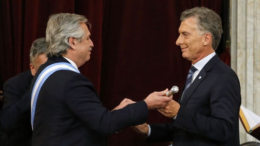 Alberto Fernández cierra el año con duras críticas a Mauricio Macri: "Se fue y dejó todo este bodrio" | Política y economía