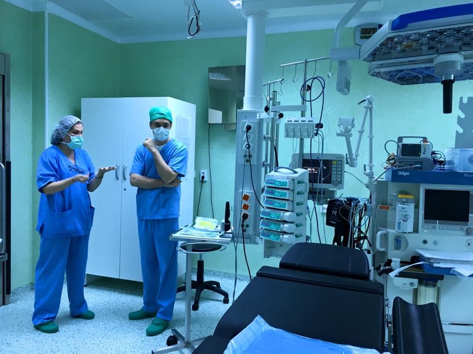 Una mujer murió prendida fuego en el quirófano por un error médico | Internacionales