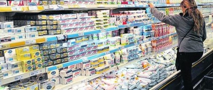 Acuerdo Gobierno-supermercados: no aumenta la leche y el resto de los productos con un tope del 10,5% | Política y economía