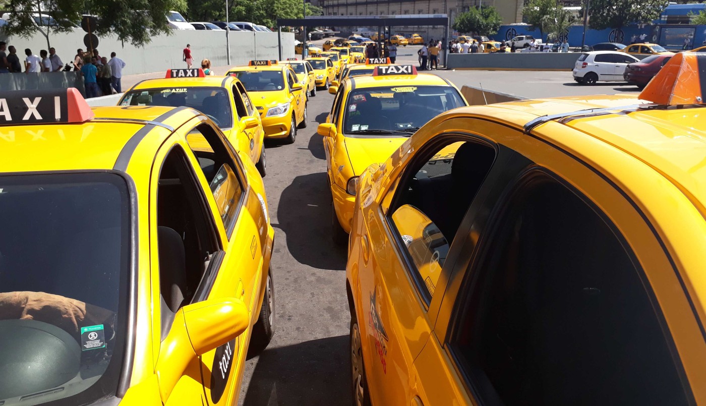 Peones de taxi levantaron el paro previsto para este jueves | Córdoba