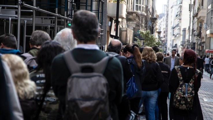 Encuesta: el 75 por ciento de las personas prefiere trabajar en relación de dependencia | Actualidad